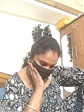 Snapshot of Tamil_Aathira chatting on 09.24.25 Tamil Aathira online show from 09.24.25