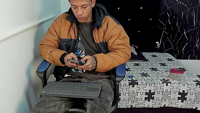 carlos alber12 online show from 10.11.25