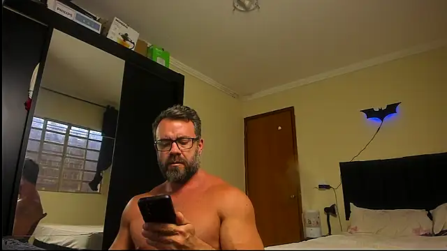 Snapshot of sexyflight chatting on 10.29.25 sexyflight online show from 10.29.25