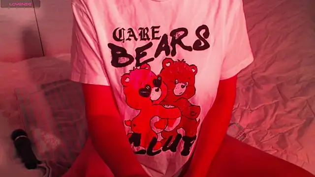 Snapshot of sweetchani666 chatting on 10.11.25 sweetchani666 online show from 10.11.25