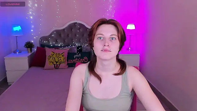 Snapshot of Jiffyyo chatting on 02.02.25 Jiffyyo online show from 02.02.25