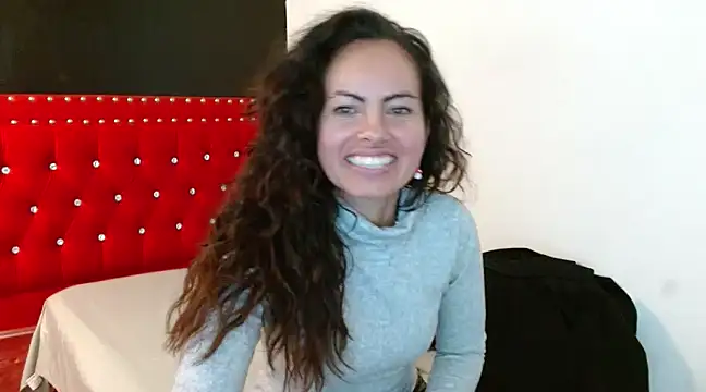 Snapshot of ShairaMarss chatting on 03.17.25 ShairaMarss online show from 03.17.25