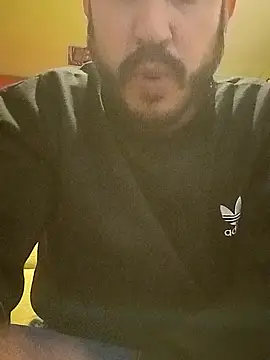 Snapshot of wapo100x100 chatting on 02.09.25 wapo100x100 online show from 02.09.25