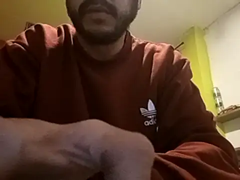 Snapshot of wapo100x100 chatting on 02.18.25 wapo100x100 online show from 02.18.25