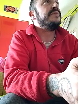 Snapshot of wapo100x100 chatting on 02.24.25 wapo100x100 online show from 02.24.25