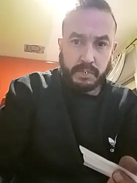 Snapshot of wapo100x100 chatting on 03.01.25 wapo100x100 online show from 03.01.25