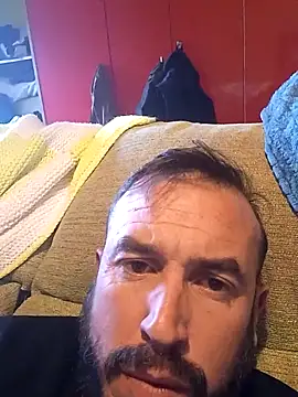 Snapshot of wapo100x100 chatting on 03.19.25 wapo100x100 online show from 03.19.25