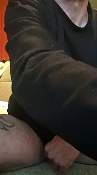 Snapshot of wapo100x100 chatting on 03.19.25 wapo100x100 online show from 03.19.25