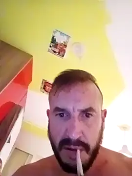 Snapshot of wapo100x100 chatting on 10.20.25 wapo100x100 online show from 10.20.25