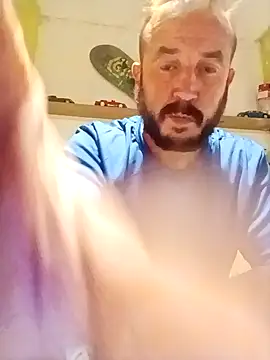 Snapshot of wapo100x100 chatting on 11.05.25 wapo100x100 online show from 11.05.25