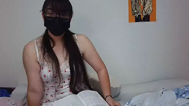 Snapshot of Sisi_cute chatting on 09.25.25 Sisi cute online show from 09.25.25