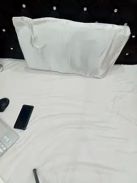 Snapshot of Younme6-9 chatting on 11.05.25 Younme6-9 online show from 11.05.25