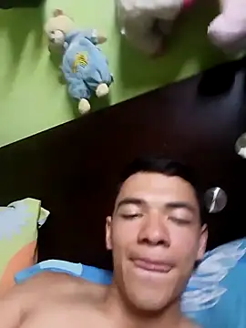 Snapshot of andresiito203 chatting on 02.03.25 andresiito203 online show from 02.03.25