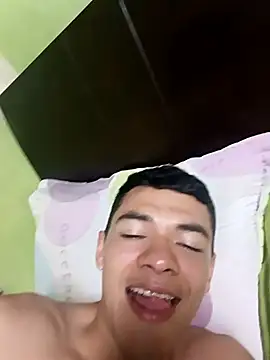 Snapshot of andresiito203 chatting on 02.08.25 andresiito203 online show from 02.08.25