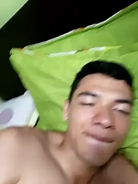 Snapshot of andresiito203 chatting on 02.13.25 andresiito203 online show from 02.13.25