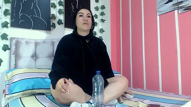 Snapshot of annyevans_1 chatting on 02.20.25 annyevans 1 online show from 02.20.25