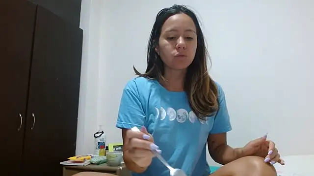 venus11 online show from 10.18.25