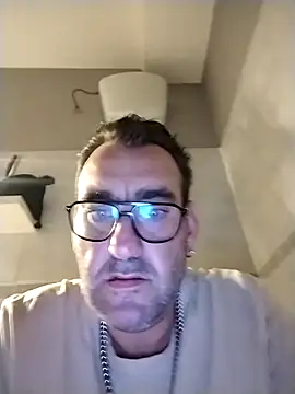 Snapshot of Hardasanut chatting on 10.06.25 Hardasanut online show from 10.06.25