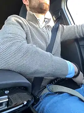 Snapshot of bullyboyy chatting on 03.18.25 bullyboyy online show from 03.18.25