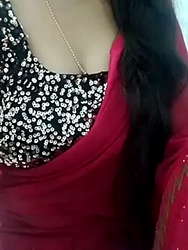 Snapshot of saaniya chatting on 03.08.25 saaniya online show from 03.08.25