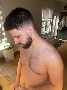 Snapshot of lucas_kazimm chatting on 02.13.25 lucas kazimm online show from 02.13.25