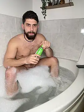 Snapshot of lucas_kazimm chatting on 02.18.25 lucas kazimm online show from 02.18.25