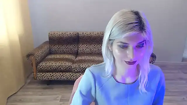 Snapshot of SexyBeatriice chatting on 01.31.25 SexyBeatriice online show from 01.31.25
