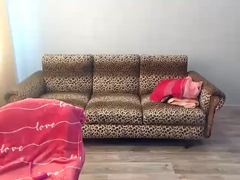 Snapshot of SexyBeatriice chatting on 09.28.25 SexyBeatriice online show from 09.28.25