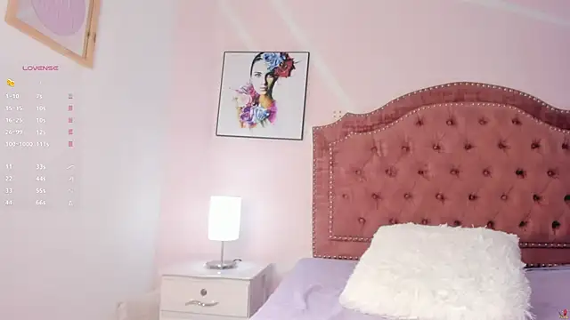 Snapshot of Mia_greco_ chatting on 03.18.25 Mia greco online show from 03.18.25