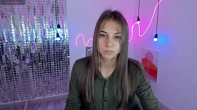 Snapshot of CharmBianca chatting on 02.16.25 CharmBianca online show from 02.16.25