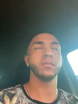 Snapshot of Perfectcouple01 chatting on 01.28.25 Perfectcouple01 online show from 01.28.25