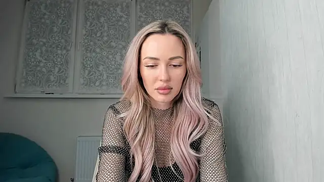 Snapshot of juciepussy_ chatting on 03.11.25 juciepussy online show from 03.11.25