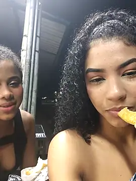 Snapshot of Street_royal chatting on 02.11.25 Street royal online show from 02.11.25