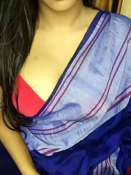 Snapshot of simi_love chatting on 02.22.25 simi love online show from 02.22.25