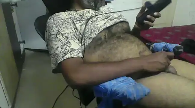 Snapshot of awesomeroc123 chatting on 03.14.25 awesomeroc123 online show from 03.14.25