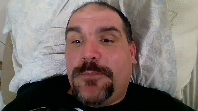 Snapshot of bigdaddy90337 chatting on 02.24.25 bigdaddy90337 online show from 02.24.25