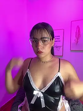 Snapshot of megan_cl chatting on 02.18.25 megan cl online show from 02.18.25