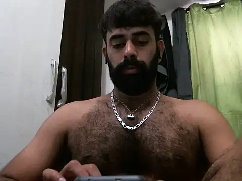 Snapshot of indianhairybull chatting on 03.04.25 indianhairybull online show from 03.04.25