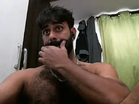 Snapshot of indianhairybull chatting on 03.09.25 indianhairybull online show from 03.09.25