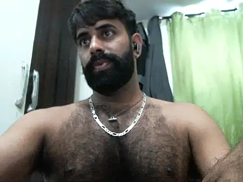 Snapshot of indianhairybull chatting on 03.15.25 indianhairybull online show from 03.15.25