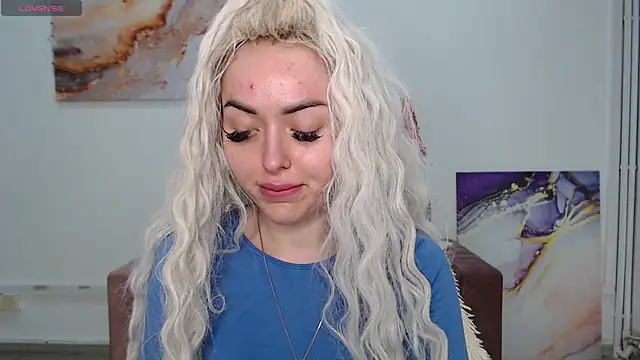 Snapshot of MissisCaty chatting on 03.11.25 MissisCaty online show from 03.11.25