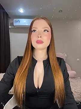 Snapshot of JessRoal chatting on 03.16.25 JessRoal online show from 03.16.25