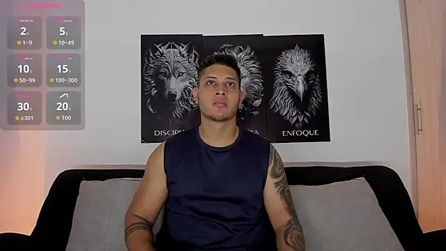 Snapshot of JohanSmith chatting on 10.02.25 JohanSmith online show from 10.02.25