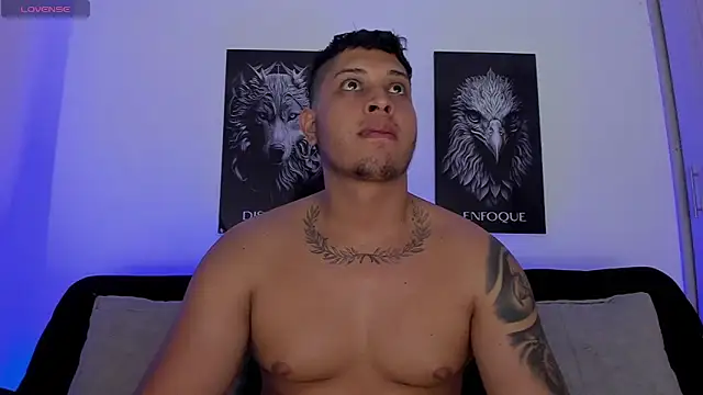 Snapshot of JohanSmith chatting on 11.06.25 JohanSmith online show from 11.06.25