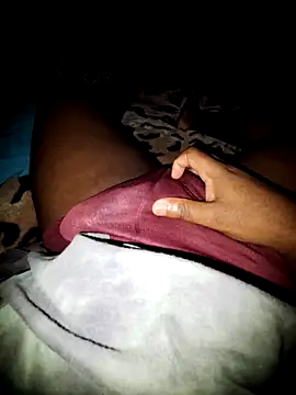 Snapshot of anonBen chatting on 02.01.25 anonBen online show from 02.01.25