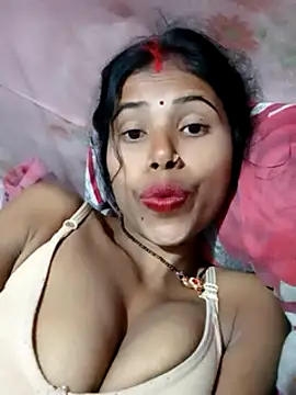 Snapshot of Miss_triha chatting on 02.13.25 Miss triha online show from 02.13.25