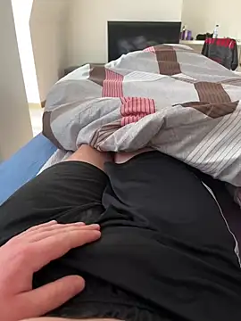 Snapshot of Hamsa66 chatting on 02.16.25 Hamsa66 online show from 02.16.25