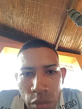 Snapshot of Mineirinho043 chatting on 02.15.25 Mineirinho043 online show from 02.15.25