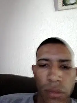 Snapshot of Mineirinho043 chatting on 02.18.25 Mineirinho043 online show from 02.18.25