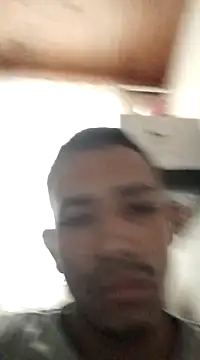 Snapshot of Mineirinho043 chatting on 03.05.25 Mineirinho043 online show from 03.05.25